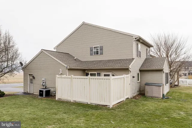 $309,900 | 136 Bridle Path, New Holland, PA 17557