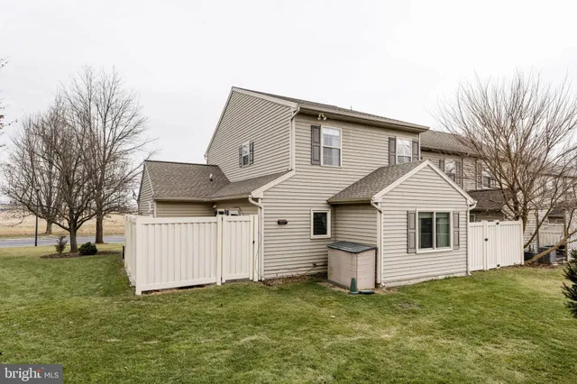 $309,900 | 136 Bridle Path, New Holland, PA 17557