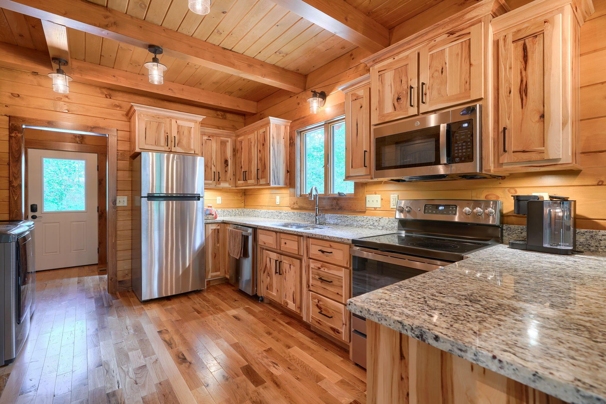 33885 West Buckingham Road Logan, OH 43138 - Photo 7 of 39 33885 W Buckingham Rd (38)