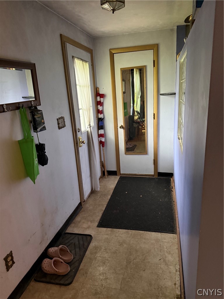8032 Thompson Road Cicero, NY 13039 - Photo 2 of 17