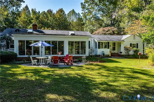 $715,000 | 70 Currell Cove Lane, White Stone, VA 22578