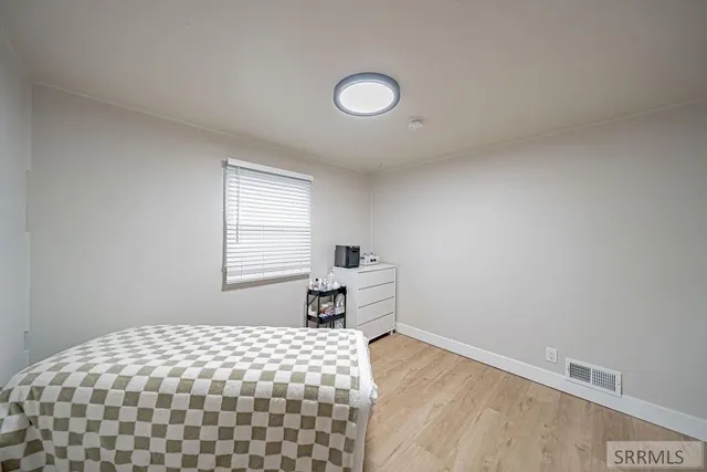 $318,000 | 696 Gladstone Street, Idaho Falls, ID 83401