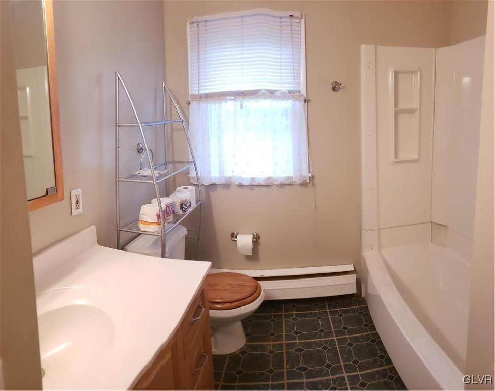 1473 Kelchner Road Bethlehem, PA 18018 - Photo 6 of 11 Gallery Image 6