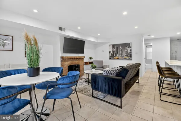 $2,650 | 1339 Corcoran Street Northwest, Unit B, Washington, DC 20009