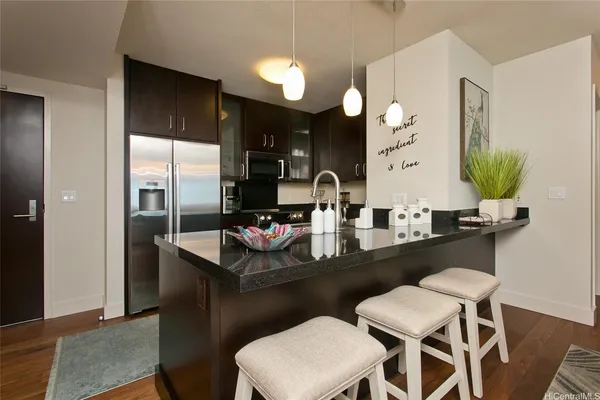 $5,200 | 1189 Waimanu Street, Unit 3402, Honolulu, HI 96814