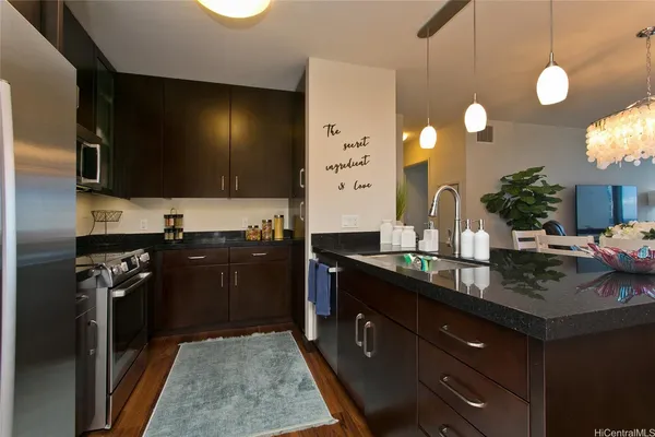 $5,200 | 1189 Waimanu Street, Unit 3402, Honolulu, HI 96814