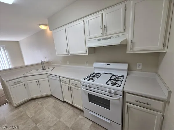 $1,795 | 2804 Crystal Lantern Drive, Henderson, NV 89074