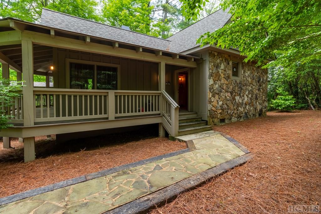 168 Rushing Spring Lane Sapphire, NC 28774 - Photo 4 of 33 Gallery Image 4