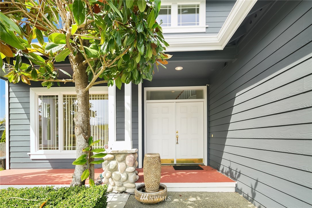 18639 173rd Way Southeast Renton, WA 98058 - Photo 2 of 25 Gallery Image 2