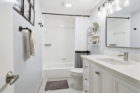 $304,900 | 6818 68th Way, West Palm Beach, FL 33409