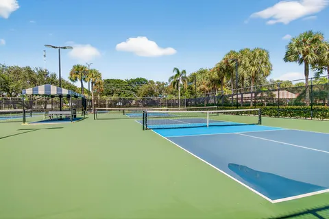 $304,900 | 6818 68th Way, West Palm Beach, FL 33409