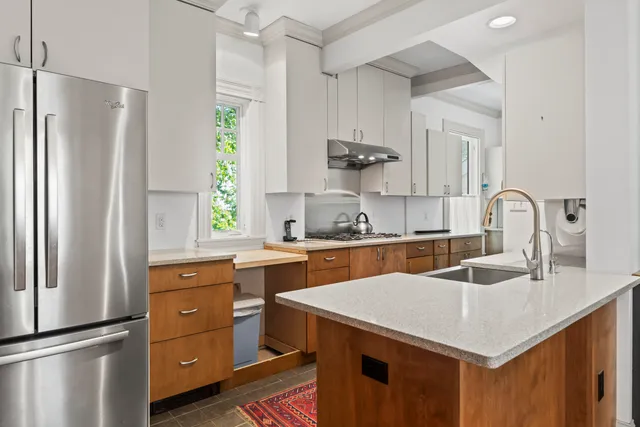 $800,000 | 999 High Street, Bath, ME 04530