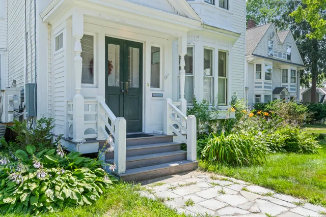 $800,000 | 999 High Street, Bath, ME 04530