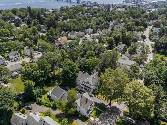 $800,000 | 999 High Street, Bath, ME 04530