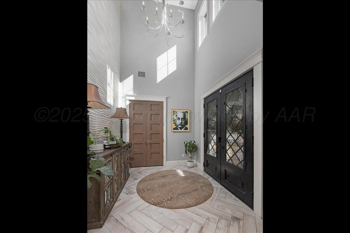 8100 Georgetown Drive Amarillo, TX 79119 - Photo 4 of 47 Foyer