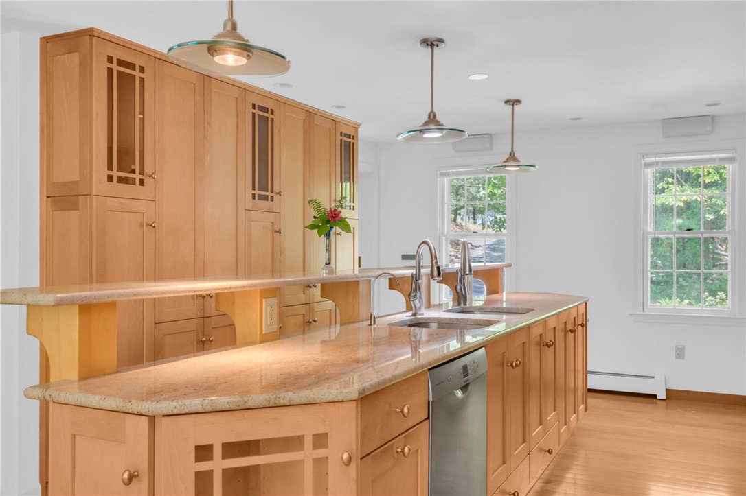12 Howard Road Cumberland, RI 02864 - Photo 10 of 50