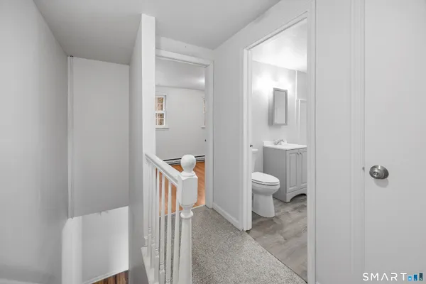 $2,075 | 9 Maple Avenue, Unit B, Canton, CT 06019