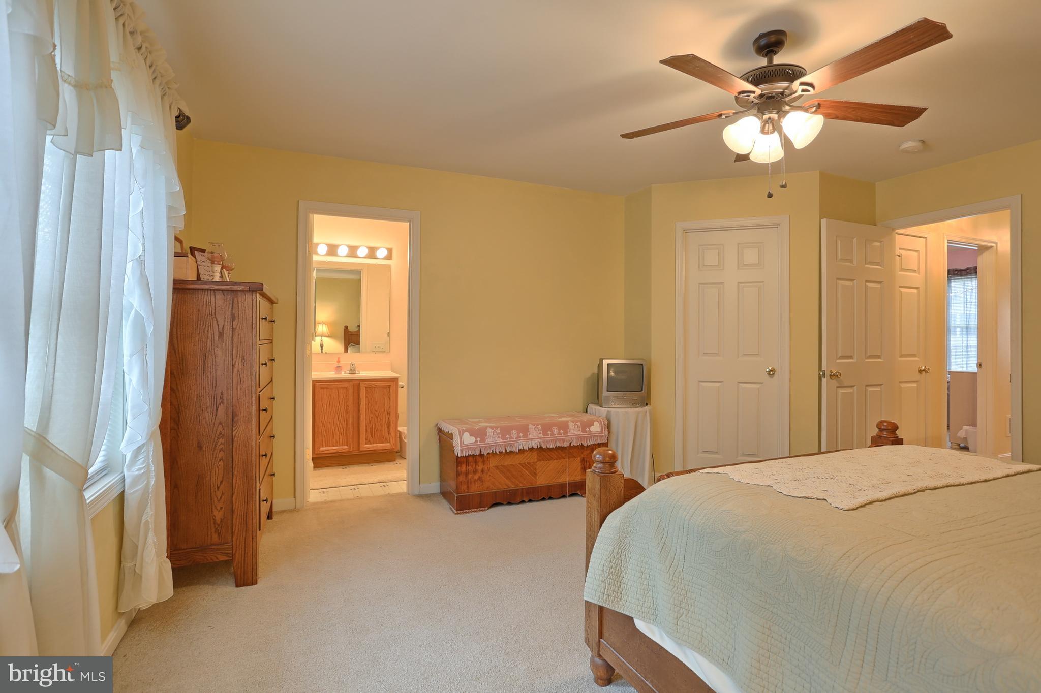 129 Oaklea Road Harrisburg, PA 17110 - Photo 14 of 24 Gallery Image 14