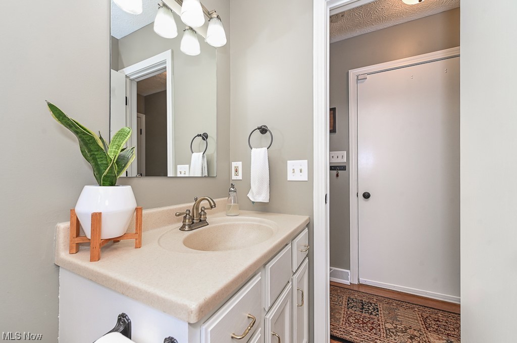 900 Bridge Road Akron, OH 44312 - Photo 16 of 33 Gallery Image 16