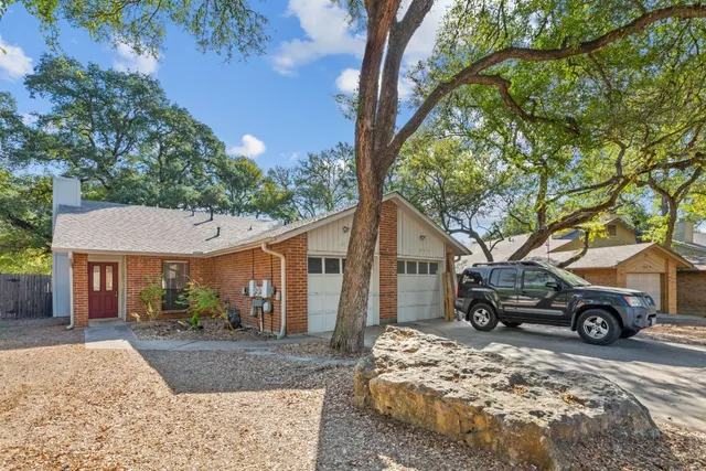 $1,525 | 2518 Howellwood Way, Unit A, Austin, TX 78748