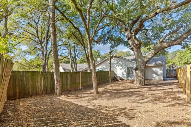 $1,525 | 2518 Howellwood Way, Unit A, Austin, TX 78748