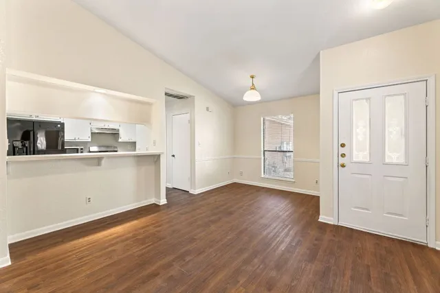 $1,525 | 2518 Howellwood Way, Unit A, Austin, TX 78748