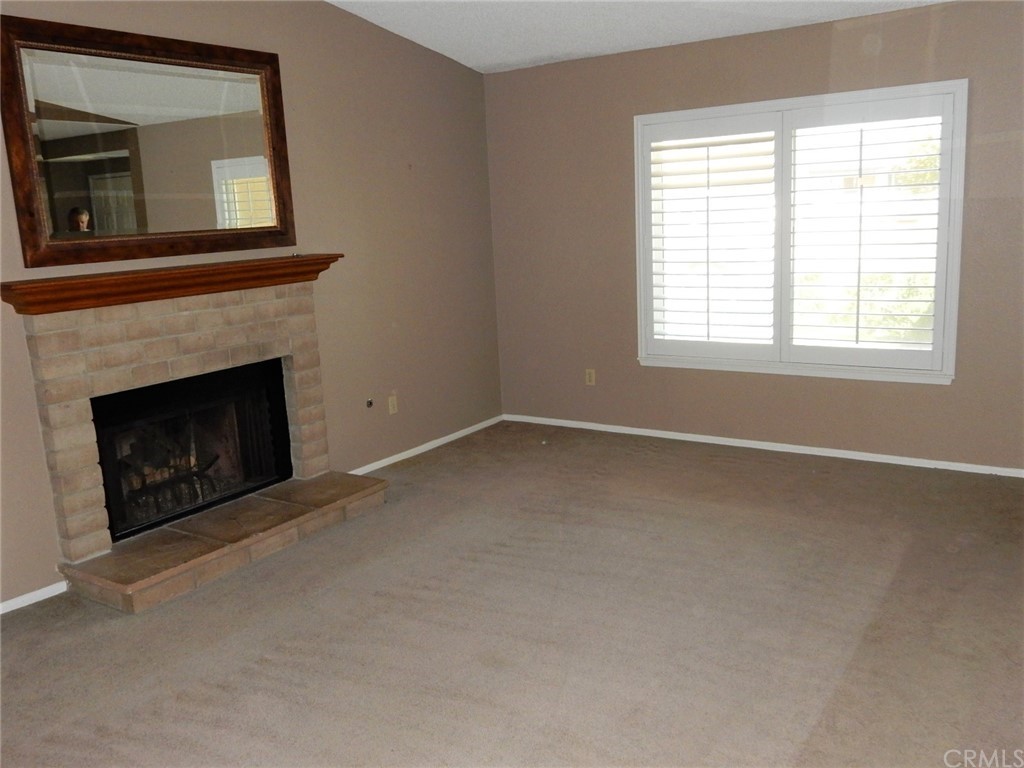 175 North Torn Ranch Road Lake Elsinore, CA 92530 - Photo 6 of 31 View of the living room from the kitchen.