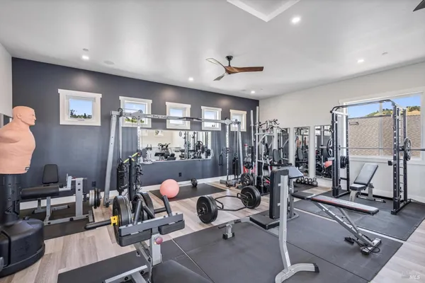 $1,595,000 | 256 North Dover Court, Santa Rosa, CA 95403