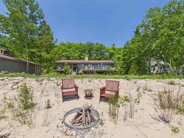 $1,700,000 | 12960 North Forest Beach, Unit LOT: 6 & 7, Northport, MI 49670