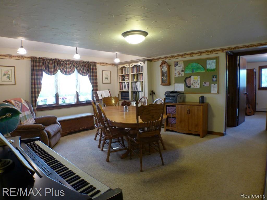 2804 East Caro Road Caro, MI 48723 - Photo 7 of 27 2804 E. Caro - Dine2