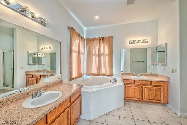 $2,400 | 1539 Laguna Palms Avenue, North Las Vegas, NV 89031