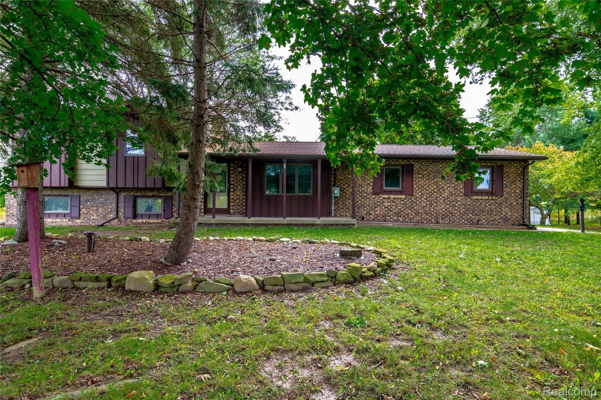 8417 South New Lothrop Road Durand, MI 48429 - Photo 2 of 26 New Lothrup-2.jpg