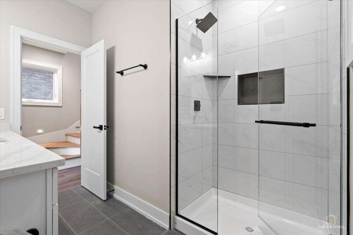 4851 South Ridgeway Avenue Chicago, IL 60632 - Photo 15 of 31 Gallery Image 15