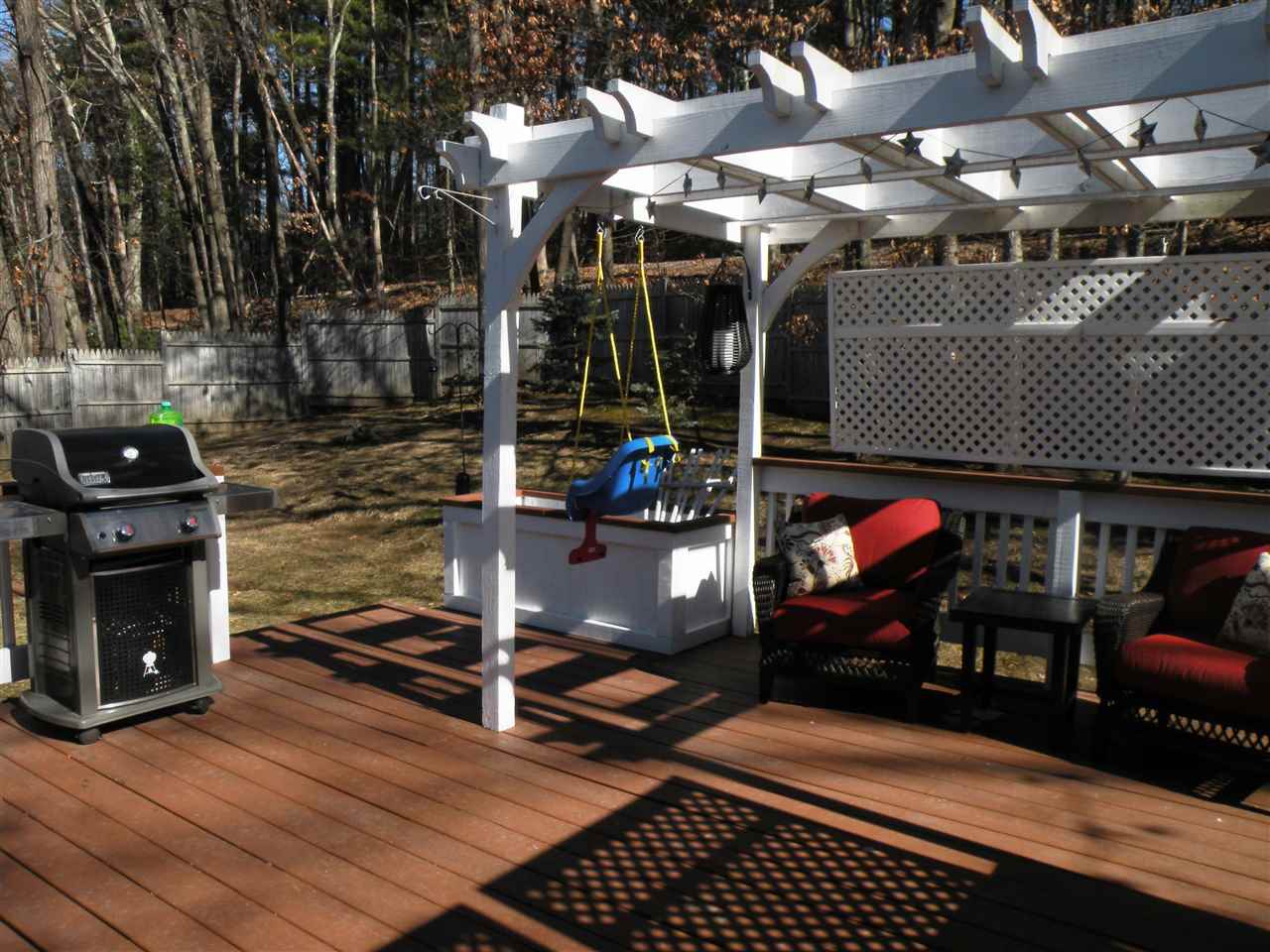 17 Wayne Street Hudson, NH 03051 - Photo 20 of 26