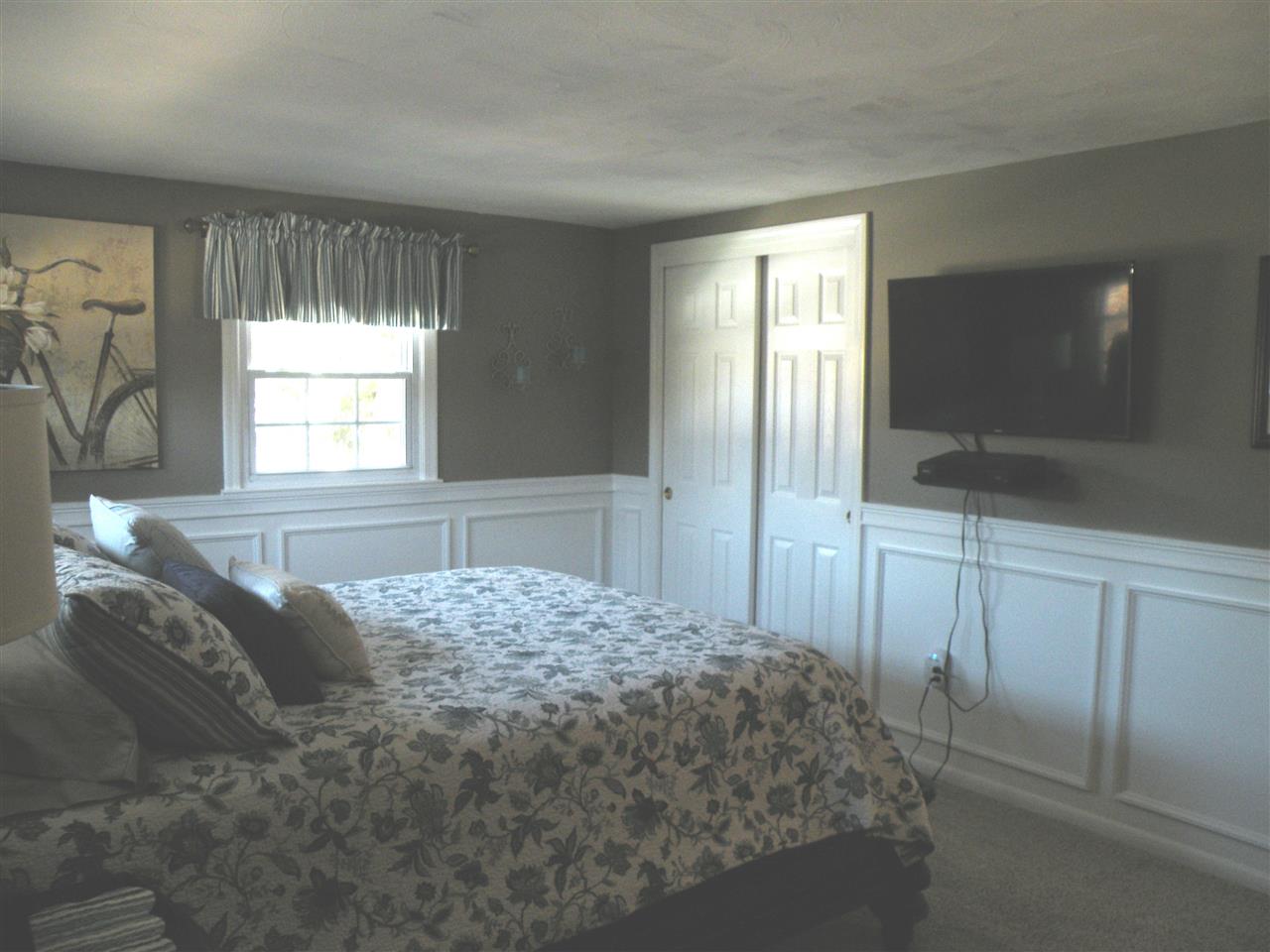 17 Wayne Street Hudson, NH 03051 - Photo 8 of 26