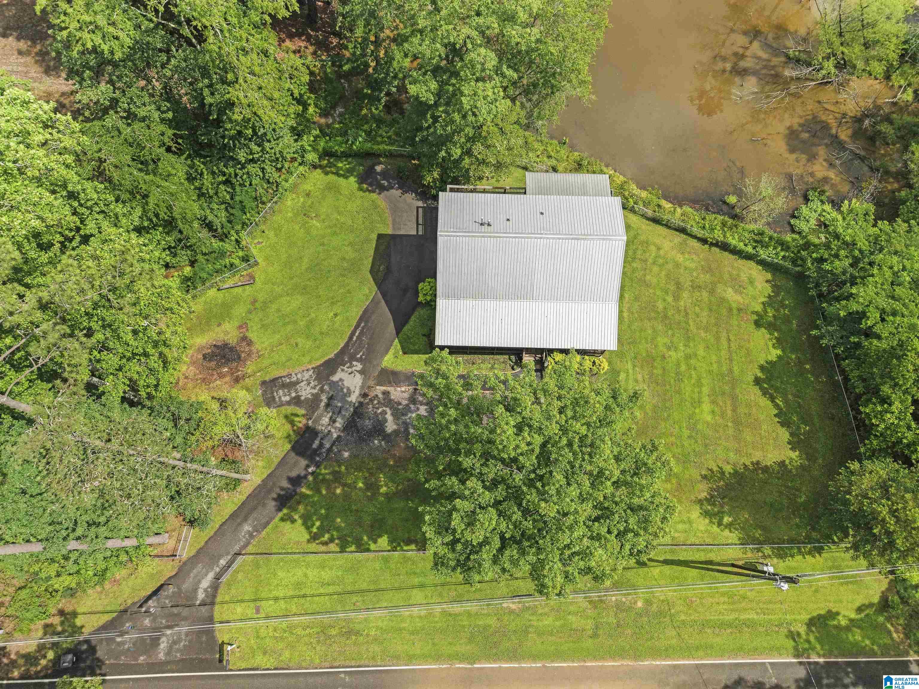 9773 Silley Dean Road Pinson, AL 35126 - Photo 3 of 19