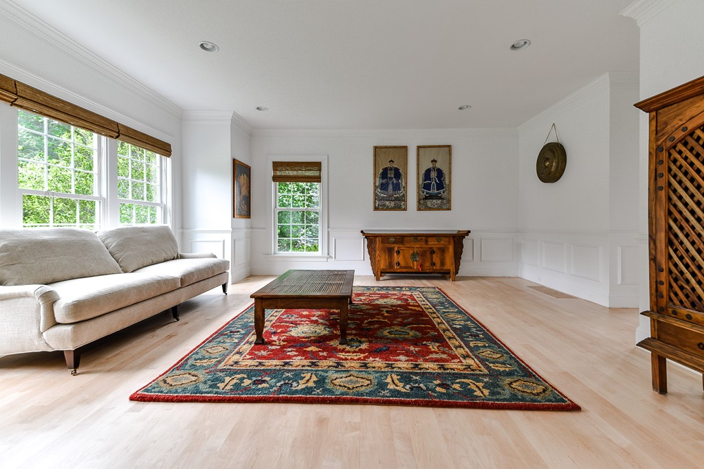 14 Saunders Road Sudbury, MA 01776 - Photo 2 of 28 Gallery Image 2