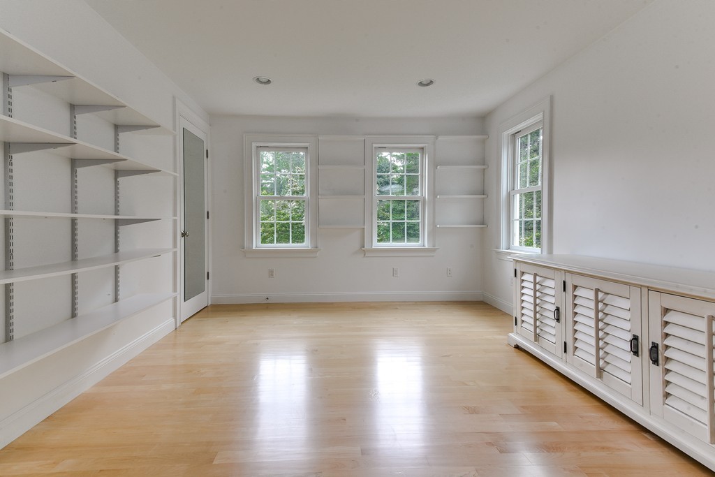 14 Saunders Road Sudbury, MA 01776 - Photo 23 of 28 Gallery Image 23