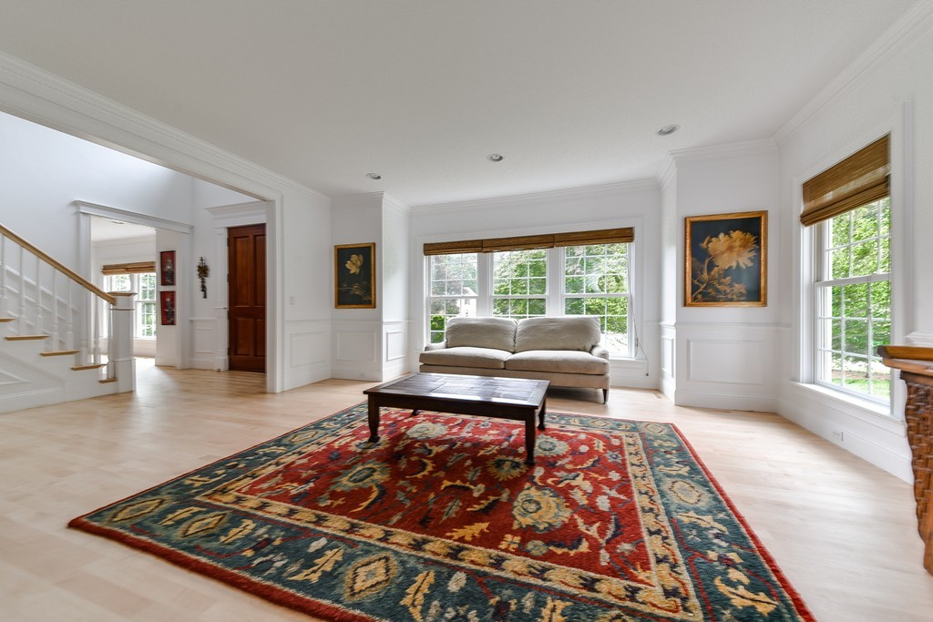 14 Saunders Road Sudbury, MA 01776 - Photo 8 of 28 Gallery Image 8