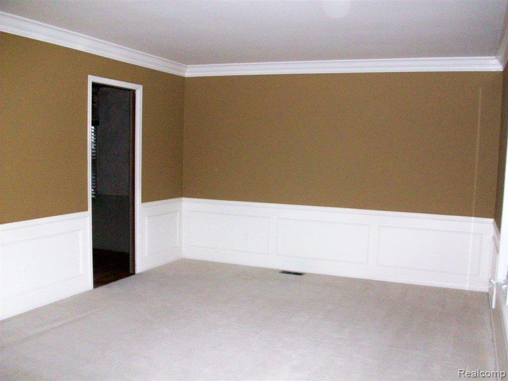 716 Bridgestone Drive Rochester, MI 48309 - Photo 8 of 23 Bridgestone living room.jpg