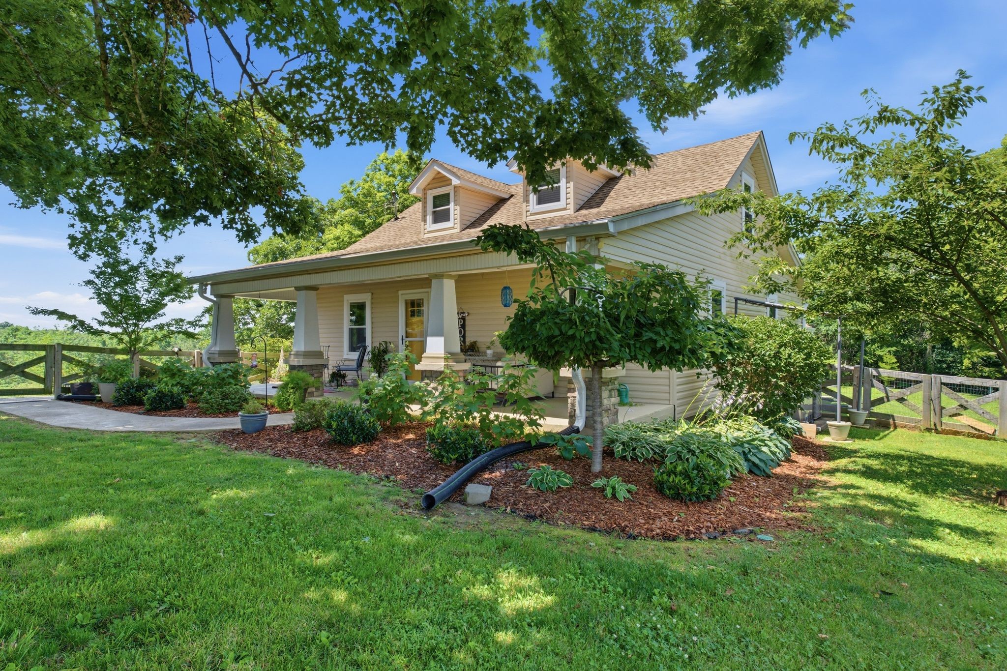 1300 Oak Grove Road Dickson, TN 37055 - Photo 4 of 46
