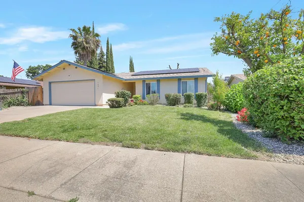 $384,900 | 1671 Mosswood Drive, Yuba City, CA 95991