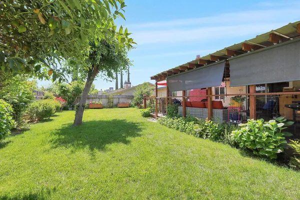 $384,900 | 1671 Mosswood Drive, Yuba City, CA 95991