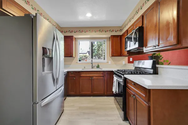 $384,900 | 1671 Mosswood Drive, Yuba City, CA 95991