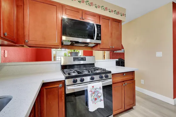 $384,900 | 1671 Mosswood Drive, Yuba City, CA 95991
