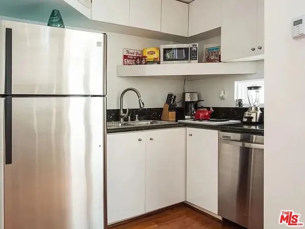 $3,988 | 8661 Clifton Way, Unit A, Beverly Hills, CA 90211