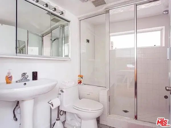 $3,988 | 8661 Clifton Way, Unit A, Beverly Hills, CA 90211