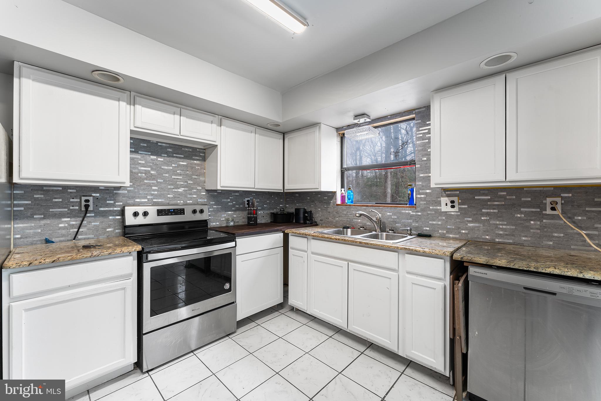 1500 Herbert Boulevard Williamstown, NJ 08094 - Photo 11 of 29