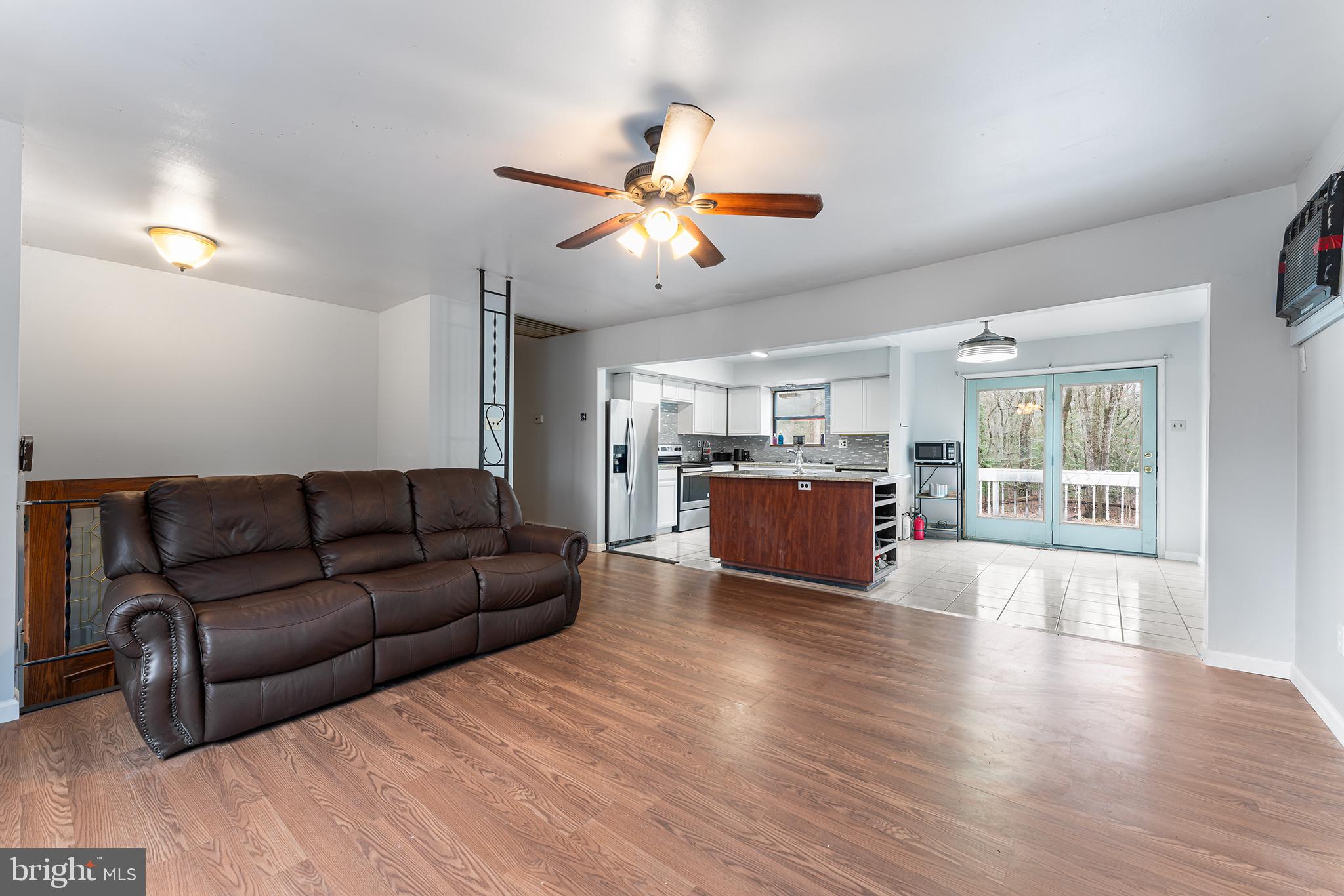 1500 Herbert Boulevard Williamstown, NJ 08094 - Photo 5 of 29