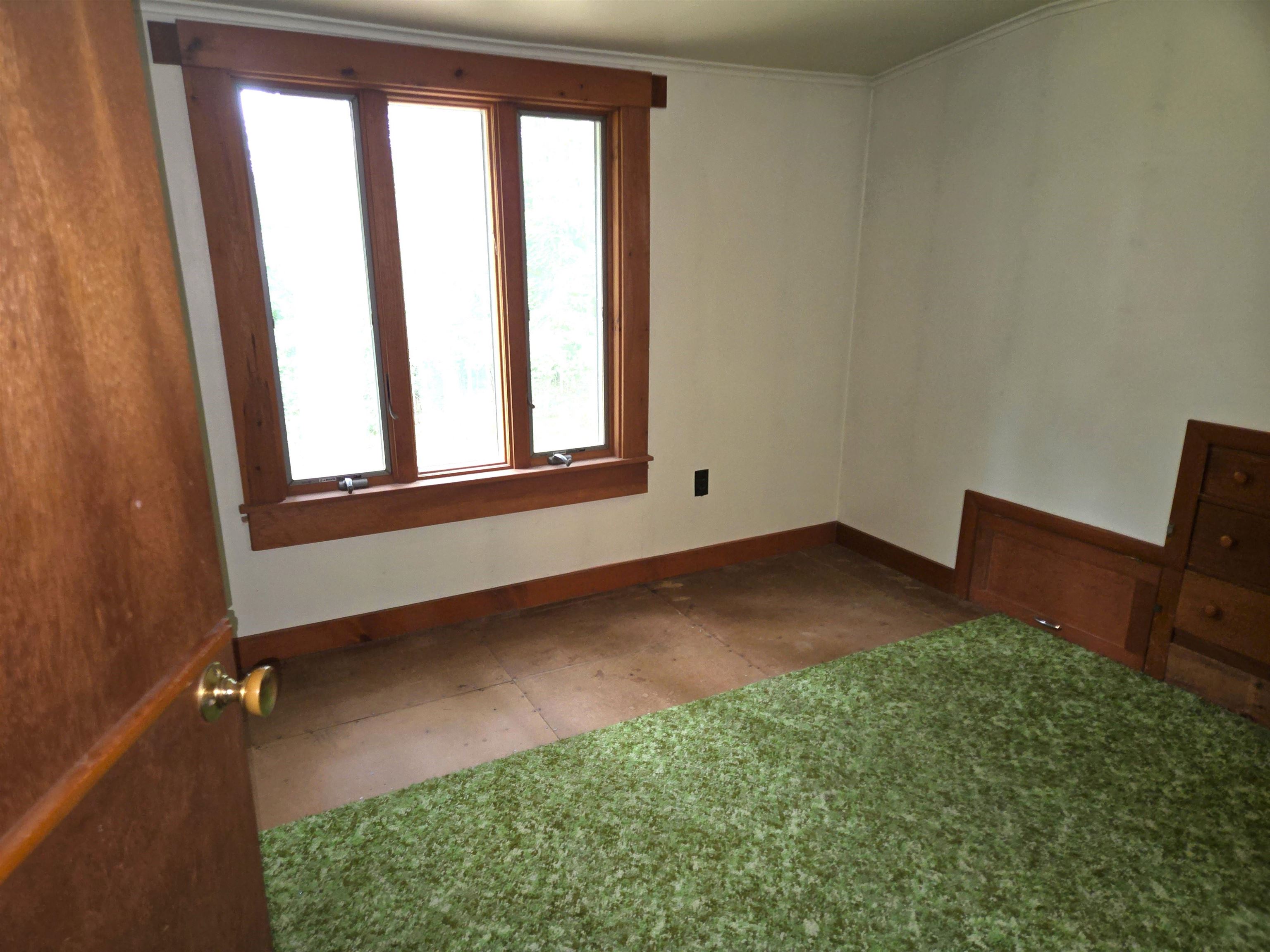19 Nutter Street Rochester, NH 03867 - Photo 5 of 19